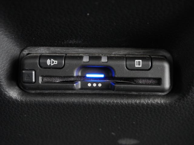 フィット e:HEVホーム 2年保証ナビDレコRカメETCクルコンBT地デジ 前後誤発進抑制機能 クリソナ 助手席エアバッグ 運転席エアバッグ 1オナ アイドリングストップ 禁煙 LEDライト バックカメラ ABS フルセグTV(6枚目)