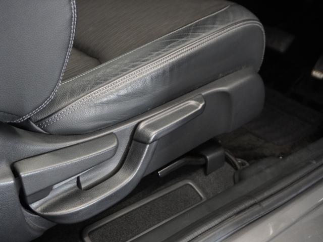 ヴェゼル ハイブリッドＺ・ホンダセンシング　１年保証ナビＤレコＲカメＥＴＣクルコンＢＴ地デジ　レーダーサポート　１オーナ－　ＤＶＤ再生機能　整備記録簿　横滑り防止システム　バックアイカメラ　盗難防止装置　フルセ　シートヒーター付　スマ－トキ－（32枚目）