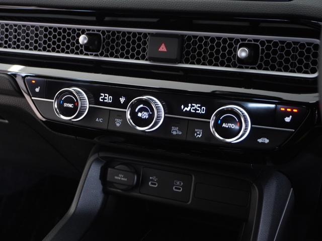 シビック ｅ：ＨＥＶＥＸ　２年保証当社試乗車ナビＤレコＲカメＥＴＣ地デジ　衝突被害軽減ブレーキ　Ｂカメラ　フルセグ　ＬＥＤヘッドライト　サイドカーテンエアバック　サンルーフ　オートライト　パーキングセンサー　ドラレコ　禁煙車（16枚目）