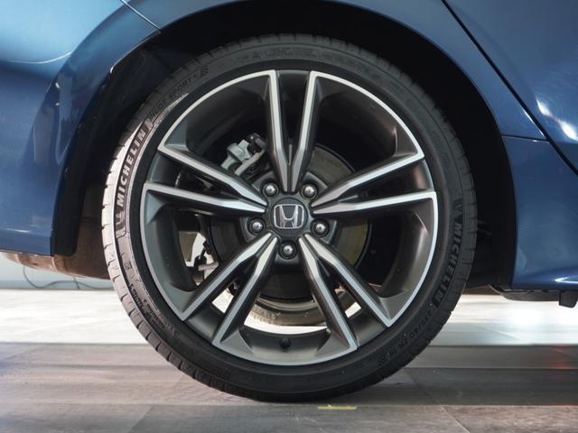 シビック ｅ：ＨＥＶＥＸ　２年保証当社試乗車ナビＤレコＲカメＥＴＣ地デジ　衝突被害軽減ブレーキ　Ｂカメラ　フルセグ　ＬＥＤヘッドライト　サイドカーテンエアバック　サンルーフ　オートライト　パーキングセンサー　ドラレコ　禁煙車（25枚目）