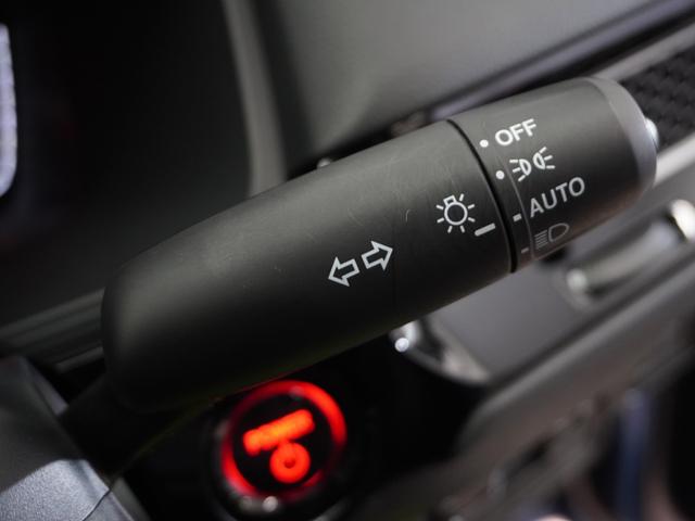 シビック ｅ：ＨＥＶＥＸ　２年保証当社試乗車ナビＤレコＲカメＥＴＣ地デジ　衝突被害軽減ブレーキ　Ｂカメラ　フルセグ　ＬＥＤヘッドライト　サイドカーテンエアバック　サンルーフ　オートライト　パーキングセンサー　ドラレコ　禁煙車（45枚目）