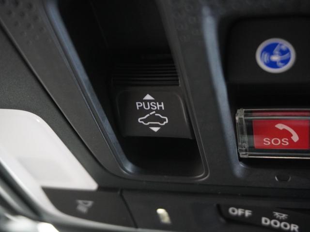 シビック ｅ：ＨＥＶＥＸ　２年保証当社試乗車ナビＤレコＲカメＥＴＣ地デジ　衝突被害軽減ブレーキ　Ｂカメラ　フルセグ　ＬＥＤヘッドライト　サイドカーテンエアバック　サンルーフ　オートライト　パーキングセンサー　ドラレコ　禁煙車（57枚目）