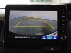 ◆バックカメラ◆リバースにするだけで映ります、後方の安全確認や、狭い駐車場での車庫入れ、雨の日や夜間など視界の悪い時に便利です！安全にバックする為には欠かせない装備です。 3