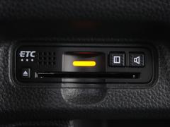 今や必需品の◆ＥＴＣ車載器　装備車◆　有料道路を利用する際にスムースに通過でき、わずらわしい料金支払いから開放されます！ 5