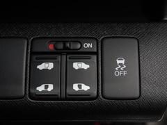 ��ξ¦��ư���饤�ɥɥ���������־�Ǥ���ߤ꤬�ڡ��������ͤ��٤μ֤˥ɥ������ƤƤ��ޤ����ۤ⤴�����ޤ��󡪾����ʤ�����Ϣ������⤳��ǰ¿��� 6