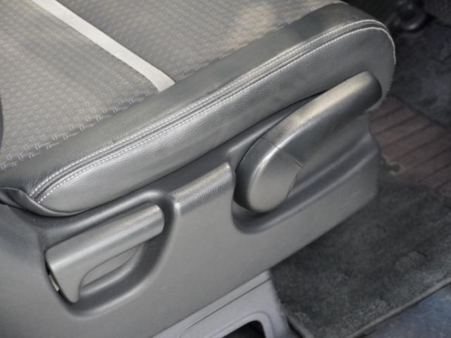 ステップワゴンスパーダ スパーダクールスピリットアドバンスパッケージβ　ワンオーナー車　いまコレ＋　メモリーナビ　ＥＴＣ　リアカメラ　クルーズコントロール　ＬＥＤヘッドライト　シートヒーター（30枚目）