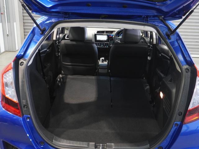 フィットハイブリッド Ｌパッケージ　ワンオーナー車　クルーズコントロール　ワンセグ　オートエアコン　ＥＴＣ　ホッと保証１年間走行無制限（16枚目）