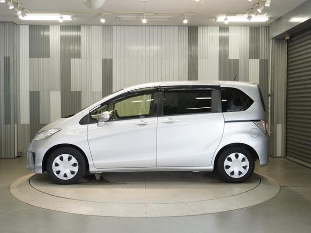 フリード Ｇプレミアムエディション　ワンオーナー車　純正メモリーナビ　ドライブレコーダー　ディスチャージヘッドライト　ＥＴＣ　ホッと保証１年間走行無制限（28枚目）