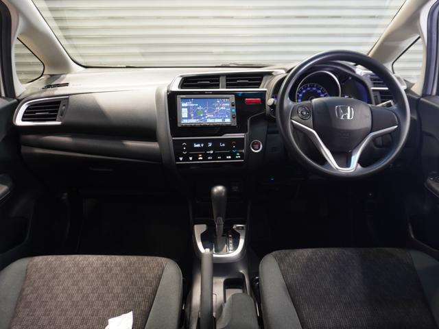 フィット １３Ｇ・Ｆパッケージファインエディション　ワンオーナー車　純正メモリーナビ　オートエアコン　ＣＤ　ＤＶＤ　ＥＴＣ　Ｕ－Ｓｅｌｅｃｔ１年間走行無制限保証（15枚目）