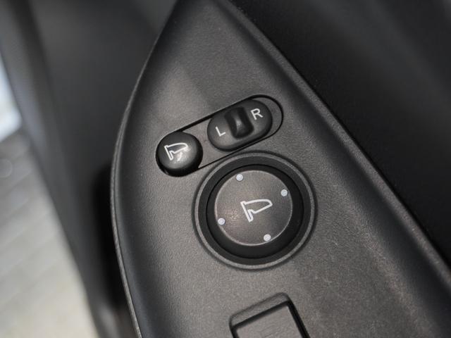 フィット １３Ｇ・Ｆパッケージファインエディション　ワンオーナー車　純正メモリーナビ　オートエアコン　ＣＤ　ＤＶＤ　ＥＴＣ　Ｕ－Ｓｅｌｅｃｔ１年間走行無制限保証（42枚目）