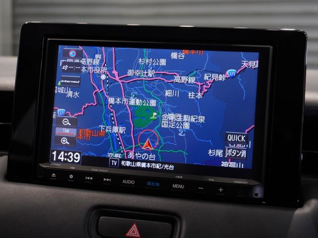 ヴェゼル ｅ：ＨＥＶＺ　ワンオーナー車　純正メモリーナビ　ホンダセンシング　ＬＥＤヘッドライト　ＥＴＣ　ドライブレコーダー　Ｕ－ＳｅｌｅｃｔＰｌｅｍｉｕｍ２年間走行無制限保証（3枚目）