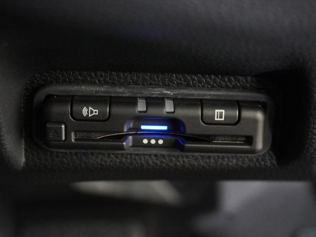ヴェゼル ｅ：ＨＥＶＺ　ワンオーナー車　純正メモリーナビ　ホンダセンシング　ＬＥＤヘッドライト　ＥＴＣ　ドライブレコーダー　Ｕ－ＳｅｌｅｃｔＰｌｅｍｉｕｍ２年間走行無制限保証（5枚目）