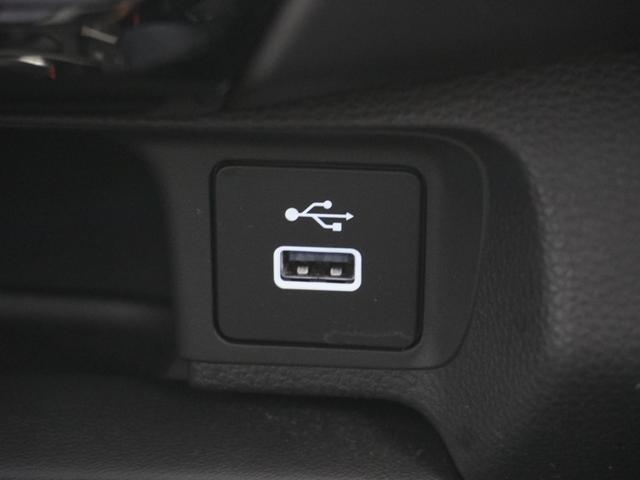 【ＵＳＢジャック】充電をスマートに。スマートフォンやタブレット、携帯ゲーム機などの充電が可能。