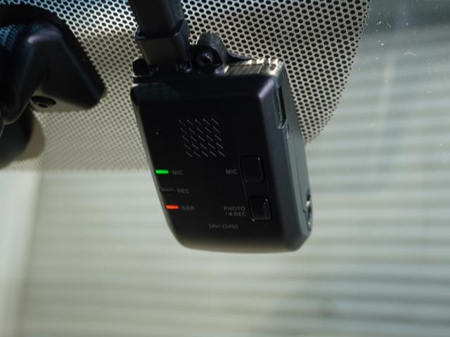 フリードハイブリッド ハイブリッド・Ｇ　ワンオーナー車　純正メモリーナビ　ホンダセンシング　ＬＥＤヘッドライト　ＥＴＣ　ドライブレコーダー　Ｕ－Ｓｅｌｅｃｔ１年間走行無制限保証（4枚目）