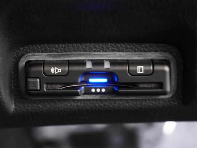 ヴェゼル ｅ：ＨＥＶＺ　ワンオーナー車　純正メモリーナビ　ホンダセンシング　ＬＥＤヘッドライト　ＥＴＣ　ドライブレコーダー　Ｕ－Ｓｅｌｅｃｔ１年間走行無制限保証（4枚目）