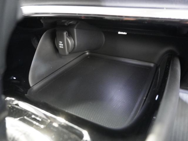 ヴェゼル ｅ：ＨＥＶＺ　ワンオーナー車　純正メモリーナビ　ホンダセンシング　ＬＥＤヘッドライト　ＥＴＣ　ドライブレコーダー　Ｕ－Ｓｅｌｅｃｔ１年間走行無制限保証（39枚目）