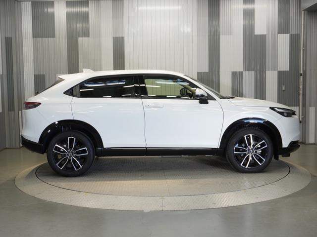 ヴェゼル ｅ：ＨＥＶＺ　いまコレ＋　ワンオーナー車　純正メモリーナビ　ホンダセンシング　ＬＥＤヘッドライト　ＥＴＣ　クルーズコントロール　Ｕ－ＳｅｌｅｃｔＰｌｅｍｉｕｍ２年間走行無制限保証（27枚目）