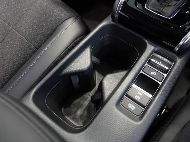 ヴェゼル ｅ：ＨＥＶＺ　いまコレ＋　ワンオーナー車　純正メモリーナビ　ホンダセンシング　ＬＥＤヘッドライト　ＥＴＣ　クルーズコントロール　Ｕ－ＳｅｌｅｃｔＰｌｅｍｉｕｍ２年間走行無制限保証（41枚目）