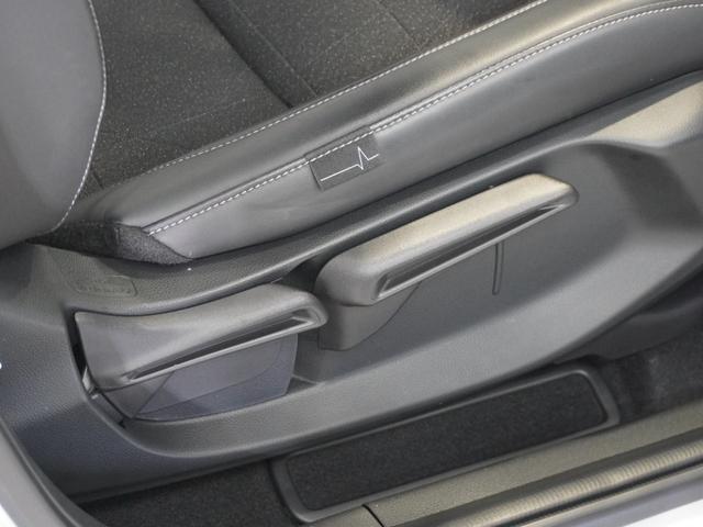 ヴェゼル ｅ：ＨＥＶＺ　いまコレ＋　ワンオーナー車　純正メモリーナビ　ホンダセンシング　ＬＥＤヘッドライト　ＥＴＣ　クルーズコントロール　Ｕ－ＳｅｌｅｃｔＰｌｅｍｉｕｍ２年間走行無制限保証（63枚目）