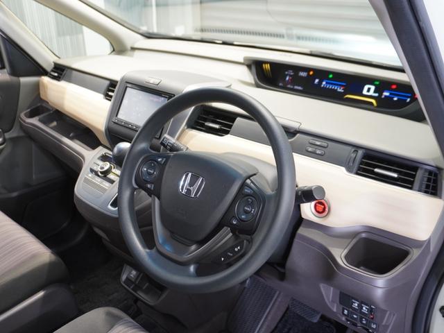 フリード G・ホンダセンシング メモリーナビ ETC リアカメラ 純正前後ドライブレコーダー LEDヘッドライト シートヒーター(33枚目)