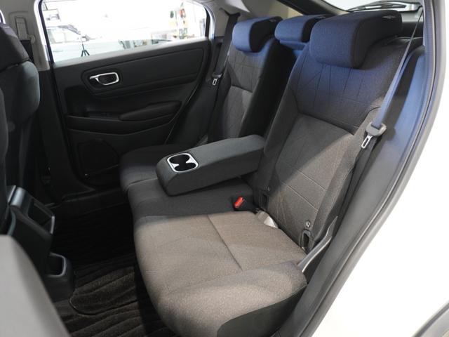 ヴェゼル ｅ：ＨＥＶＸ　ワンオーナー車　純正メモリーナビ　ホンダセンシング　ＬＥＤヘッドライト　ＥＴＣ　ドライブレコーダー　Ｕ－ＳｅｌｅｃｔＰｌｅｍｉｕｍ２年間走行無制限保証（17枚目）