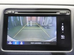 【バックカメラ】後退時も安心。リバース連動で画面が切り替わるのでとっても便利。 5