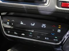 【オートエアコン】温度を設定すれば自動で快適な車内温度を保ちます。エアコン内部の高性能脱臭フィルターで車内のアレルゲンや花粉を除去。 7