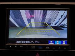 【バックカメラ】後退時も安心。リバース連動で画面が切り替わるのでとっても便利。 5