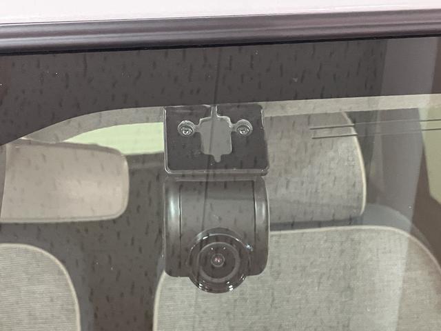 ムーヴキャンバス ストライプスＧ／純正ナビ／前後ドラレコ／両側電動スライド／　新車保証継承／衝突軽減ブレーキ／届出済未使用車／純正ナビ／ナビ連動前後ナビ／両側電動スライドドア／バックカメラ／シートヒーター／電動Ｐブレーキ／ＬＥＤヘッドライト／Ｂｌｕｅｔｏｏｔｈ／フルセグＴＶ／（8枚目）