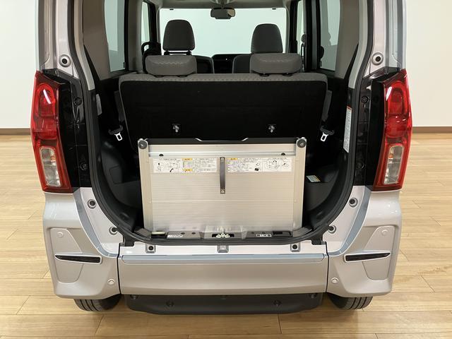 タント スローパーＬ　Ｒ７年式／法規対応済／バックカメラ対応　届出済未使用車　走行３キロ　電動ウインチ　保証継承　車いす乗降車（スロープ式）　衝突軽減ブレーキ　横滑り防止装置　バックカメラ　プッシュスタート　両側スライドドア　ＬＥＤヘッドライト　コーナーセンサー（11枚目）