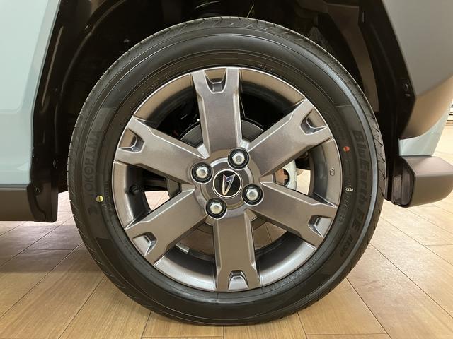 タフト Ｇターボ　ダーククロムベンチャー　Ｒ７年式／法規対応済　走行無制限１年保証　バックカメラ　前後コーナーセンサー　前席シートヒーター　スカイフィールトップ　オートハイビーム　ＬＥＤヘッド　オートブレーキホールド　スマートキー　１５インチ純正アルミホイール（11枚目）
