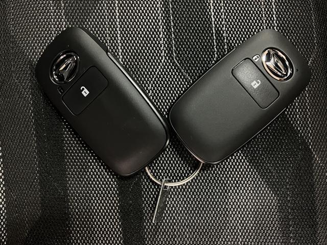 タフト Ｇターボ　ダーククロムベンチャー　Ｒ７年式／ＡＣＣ／Ｂカメラ　スカイフィールトップ　アダプティブクルーズコントロール　ＬＥＤヘッドランプ／フォグランプ　運転席／助手席シートヒーター　　キーフリー　電動パーキングブレーキ　バックカメラ　１５インチアルミホイール（26枚目）