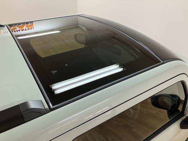 タフト Ｇターボ　ダーククロムベンチャー　Ｒ７年式届出済未使用車　スカイフィールトップ　ＬＥＤヘッドランプ　ＬＥＤフォグランプ　運転席／助手席シートヒーター　プッシュボタンスタート　キーフリーシステム　電動パーキングブレーキ　バックカメラ　１５インチアルミホイール（5枚目）