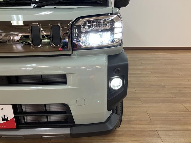 タフト Ｇターボ　ダーククロムベンチャー　Ｒ７年式届出済未使用車　スカイフィールトップ　ＬＥＤヘッドランプ　ＬＥＤフォグランプ　運転席／助手席シートヒーター　プッシュボタンスタート　キーフリーシステム　電動パーキングブレーキ　バックカメラ　１５インチアルミホイール（6枚目）