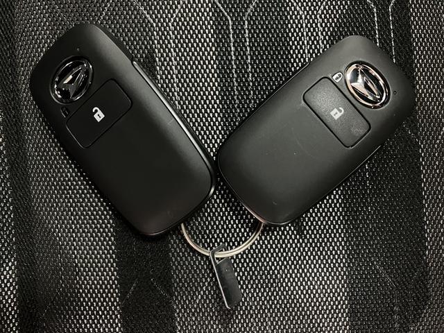 タフト Ｇターボ　ダーククロムベンチャー　バックカメラ対応　スカイフィールトップ　アダプティブクルーズコントロール　ＬＥＤヘッド／フォグ　運／助シートヒーター　プッシュボタンスタート　キーフリー　電動パーキングブレーキ　バックカメラ　１５インチアルミホイール（29枚目）