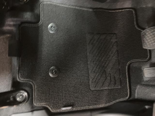 タント カスタムＲＳ　Ｒ７年式／バックカメラ対応／両側電動スライド　ターボ　スマートアシスト　バックカメラ　両側リヤパワースライドドア　プッシュボタンエンジンスタート　シートヒーター　ＬＥＤヘッドライト　アルミホイール　オートエアコン　オートライト　ＡＢＳ（9枚目）
