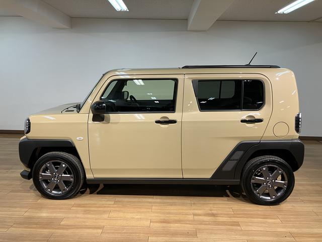 タフト Ｇターボ　ダーククロムベンチャー　バックカメラ対応／ＡＣＣ　スカイフィールトップ　アダプティブクルーズコントロール　ＬＥＤヘッド／フォグ　運／助シートヒーター　プッシュボタンスタート　キーフリー　電動パーキングブレーキ　バックカメラ　１５インチアルミホイール（13枚目）