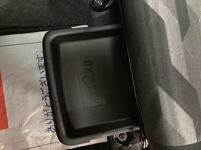 タフト Ｇターボ　ダーククロムベンチャー　バックカメラ対応／ＡＣＣ　スカイフィールトップ　アダプティブクルーズコントロール　ＬＥＤヘッド／フォグ　運／助シートヒーター　プッシュボタンスタート　キーフリー　電動パーキングブレーキ　バックカメラ　１５インチアルミホイール（27枚目）