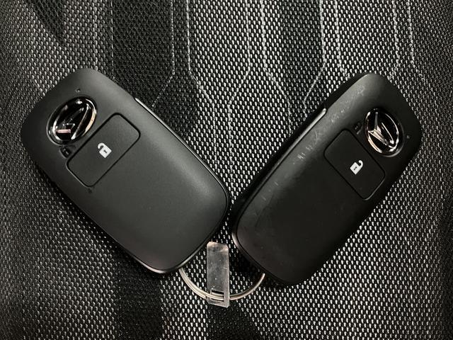 タフト Ｇターボ　ダーククロムベンチャー　バックカメラ対応／ＡＣＣ　スカイフィールトップ　アダプティブクルーズコントロール　ＬＥＤヘッド／フォグ　運／助シートヒーター　プッシュボタンスタート　キーフリー　電動パーキングブレーキ　バックカメラ　１５インチアルミホイール（28枚目）