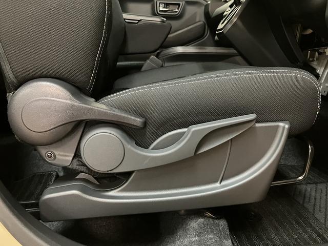 タフト Ｇターボ　ダーククロムベンチャー　バックカメラ対応／ＡＣＣ　スカイフィールトップ　アダプティブクルーズコントロール　ＬＥＤヘッド／フォグ　運／助シートヒーター　プッシュボタンスタート　キーフリー　電動パーキングブレーキ　バックカメラ　１５インチアルミホイール（31枚目）