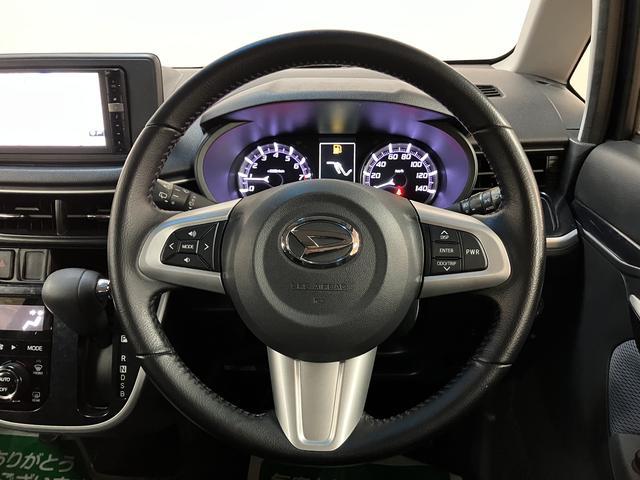 【ステアリングリモコン】手元のボタンから、オーディオやナビなどの操作ができるので、よそ見をせずに安全に運転に集中できます！