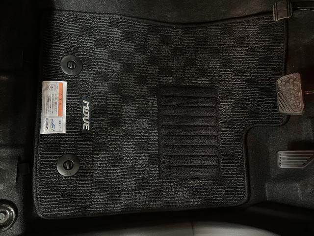 【カーペットマット】嬉しい純正カーペットマットつき！純正なのでフィット感が違いますよ☆清掃済みです♪