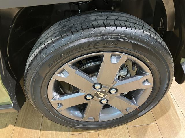 タフト Ｇターボ　ダーククロムベンチャー　Ｒ７年式／バックカメラ対応　スカイフィールトップ　アダプティブクルーズコントロール　ＬＥＤヘッド／フォグ　運／助シートヒーター　プッシュボタンスタート　キーフリー　電動パーキングブレーキ　バックカメラ　１５インチアルミホイール（20枚目）