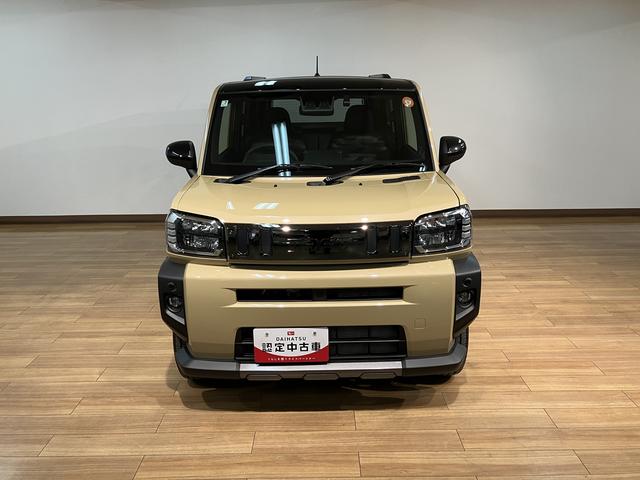 タフト Ｇターボ　ダーククロムベンチャー　２５年ナビ／ＦＲドラレコ　スカイフィールトップ　アダプティブクルーズコントロール　ＬＥＤヘッド／フォグ　運／助シートヒーター　プッシュボタンスタート　キーフリー　電動パーキングブレーキ　バックカメラ　１５インチアルミホイール（2枚目）