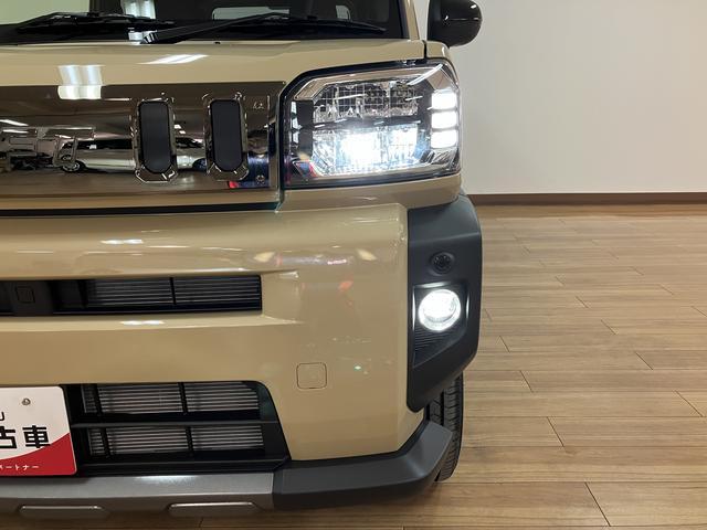 タフト Ｇターボ　ダーククロムベンチャー　２５年ナビ／ＦＲドラレコ　スカイフィールトップ　アダプティブクルーズコントロール　ＬＥＤヘッド／フォグ　運／助シートヒーター　プッシュボタンスタート　キーフリー　電動パーキングブレーキ　バックカメラ　１５インチアルミホイール（40枚目）