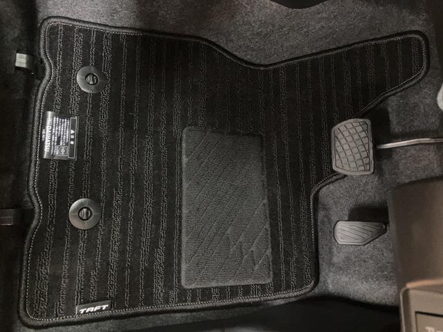 タフト Ｇターボ　ダーククロムベンチャー　２５年ナビ／ＦＲドラレコ　スカイフィールトップ　アダプティブクルーズコントロール　ＬＥＤヘッド／フォグ　運／助シートヒーター　プッシュボタンスタート　キーフリー　電動パーキングブレーキ　バックカメラ　１５インチアルミホイール（10枚目）