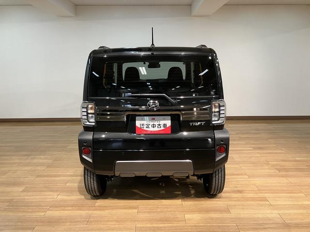 タフト Ｇターボ　ダーククロムベンチャー　２５年ナビ／ＦＲドラレコ　スカイフィールトップ　アダプティブクルーズコントロール　ＬＥＤヘッド／フォグ　運／助シートヒーター　プッシュボタンスタート　キーフリー　電動パーキングブレーキ　バックカメラ　１５インチアルミホイール（11枚目）