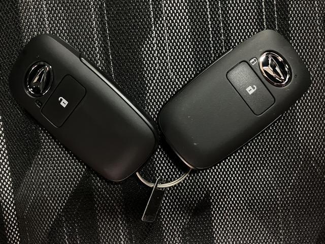 タフト Ｇターボ　ダーククロムベンチャー　２５年ナビ／ＦＲドラレコ　スカイフィールトップ　アダプティブクルーズコントロール　ＬＥＤヘッド／フォグ　運／助シートヒーター　プッシュボタンスタート　キーフリー　電動パーキングブレーキ　バックカメラ　１５インチアルミホイール（28枚目）