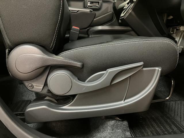 タフト Ｇターボ　ダーククロムベンチャー　２５年ナビ／ＦＲドラレコ　スカイフィールトップ　アダプティブクルーズコントロール　ＬＥＤヘッド／フォグ　運／助シートヒーター　プッシュボタンスタート　キーフリー　電動パーキングブレーキ　バックカメラ　１５インチアルミホイール（31枚目）