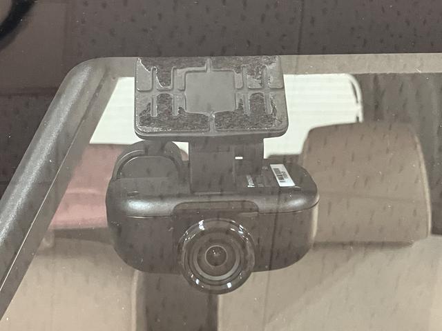 ムーヴキャンバス GメイクアップリミテッドSAIII ナビ/Pカメラ/ドラレコ スマートアシストIII LEDヘッドライト/フォグ 8インチナビ パノラマカメラ ドライブレコーダー 両側電動スライドドア キーフリー オートエアコン 盗難防止セキュリティアラーム(10枚目)